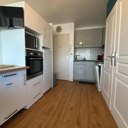 펜션 The Cosy Air Conditioned Port 프롱티냥